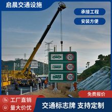 南寧強化交通安全 警告牌與反光標識助力夜間出行保護